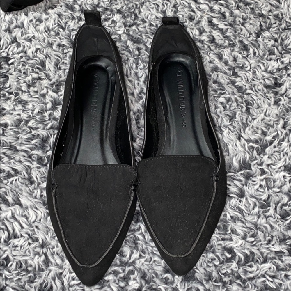 NEW black pointed suede flats